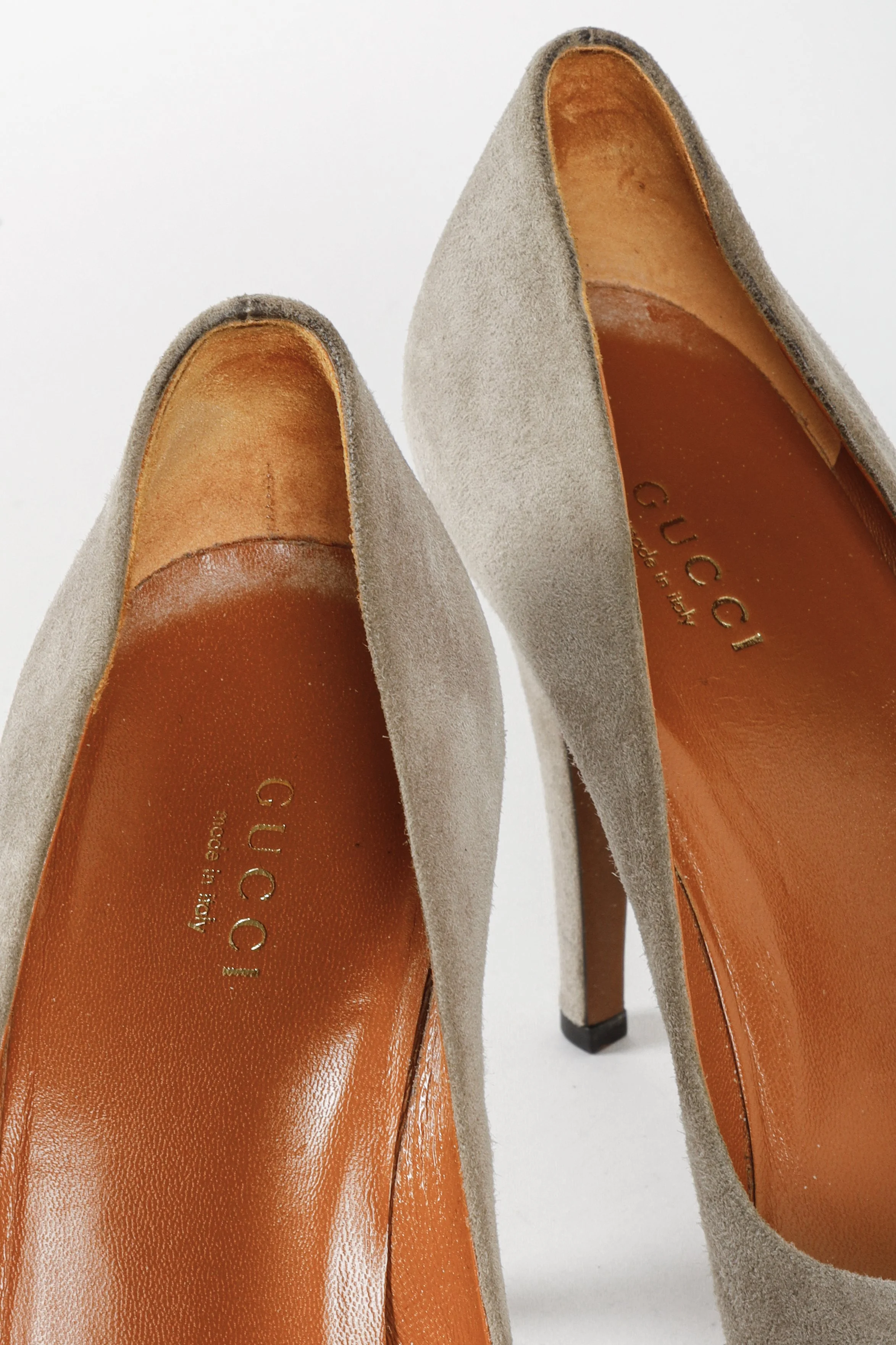 Gucci sales suede pumps